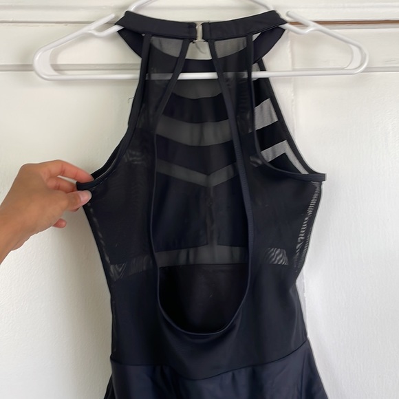 Express Swimsuit - Picture 4 of 6